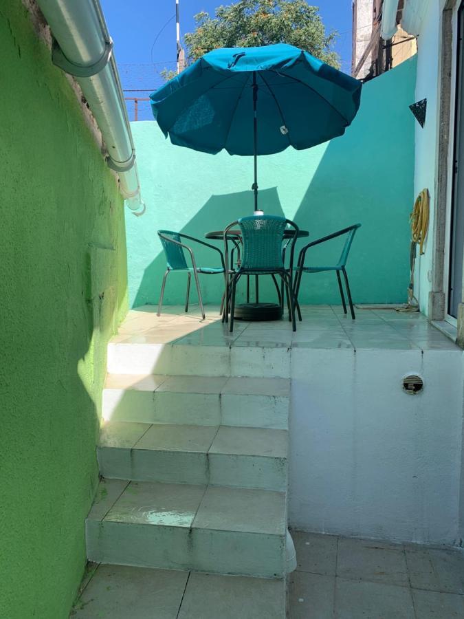 Guesthouse Pena Lisbona Esterno foto