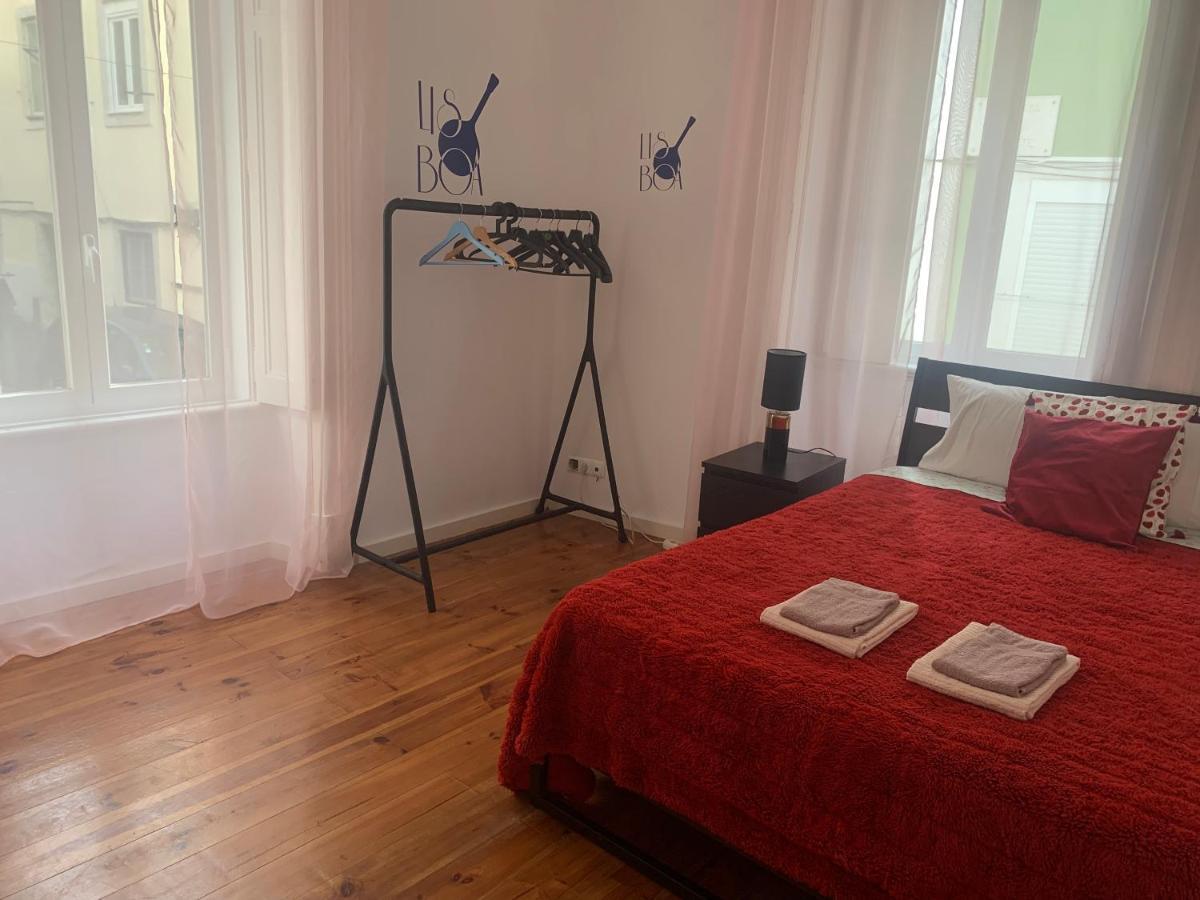 Guesthouse Pena Lisbona Esterno foto