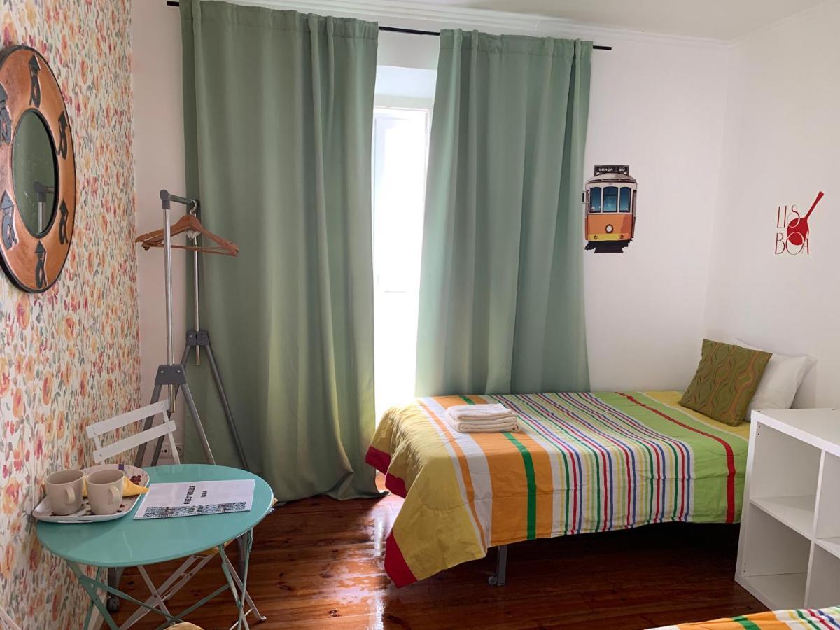Guesthouse Pena Lisbona Esterno foto